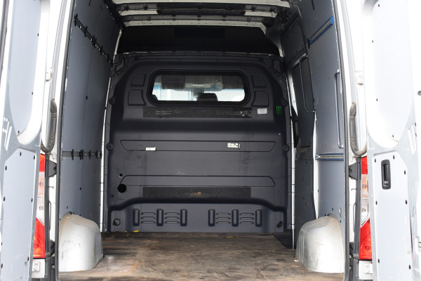 Mercedes-Benz Sprinter 319 V6 3.0 CDI L2H2 Camera, Cruise, 10,5'' Mbux, Automaat, Carplay, Multimedia, Trekhaak, Uniek!