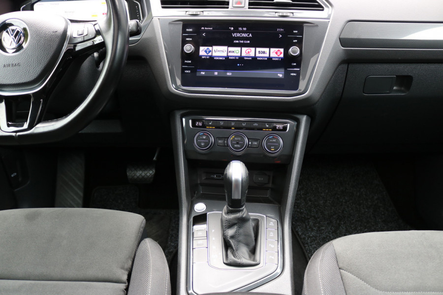 Volkswagen Tiguan 1.5 TSI ACT Highl Business R Black style Xenon Led Navi Camera T-haak Bj:2020