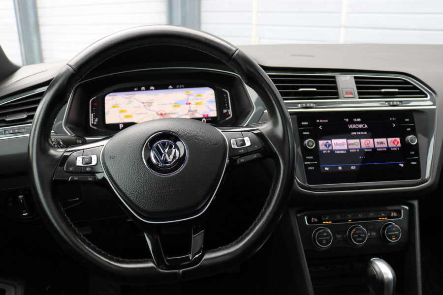 Volkswagen Tiguan 1.5 TSI ACT Highl Business R Black style Xenon Led Navi Camera T-haak Bj:2020