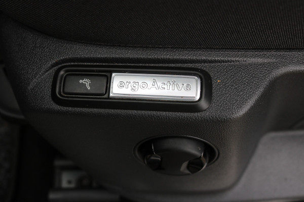 Volkswagen Tiguan 1.5 TSI ACT Highl Business R Black style Xenon Led Navi Camera T-haak Bj:2020