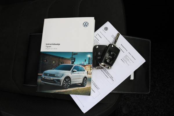 Volkswagen Tiguan 1.5 TSI ACT Highl Business R Black style Xenon Led Navi Camera T-haak Bj:2020