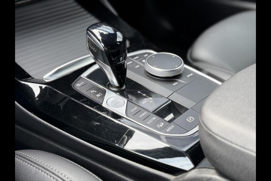 BMW X3 xDrive30e High Executive M-Sport Plus|SOH98%|Pano|Laser|21"|HUD|Trekhaak