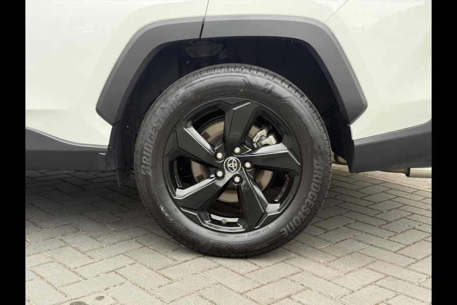 Toyota RAV4 Hybrid 220 Dynamic Plus | 18inch, Groot scherm, Dodehoekherkenning, Parkeersensoren, Stoelverwarming, Nieuwe multimedia