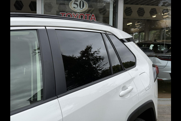 Toyota RAV4 Hybrid 220 Dynamic Plus | 18inch, Groot scherm, Dodehoekherkenning, Parkeersensoren, Stoelverwarming, Nieuwe multimedia