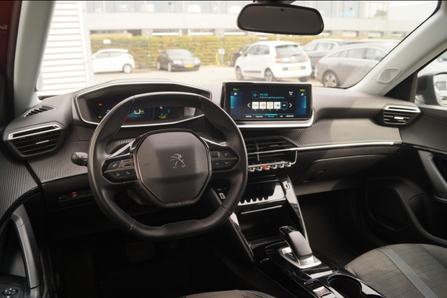 Peugeot e-2008 EV Allure Pack 50kWh -ECC-PDC-CAM-DAB-