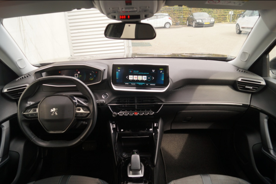 Peugeot e-2008 EV Allure Pack 50kWh -ECC-PDC-CAM-DAB-
