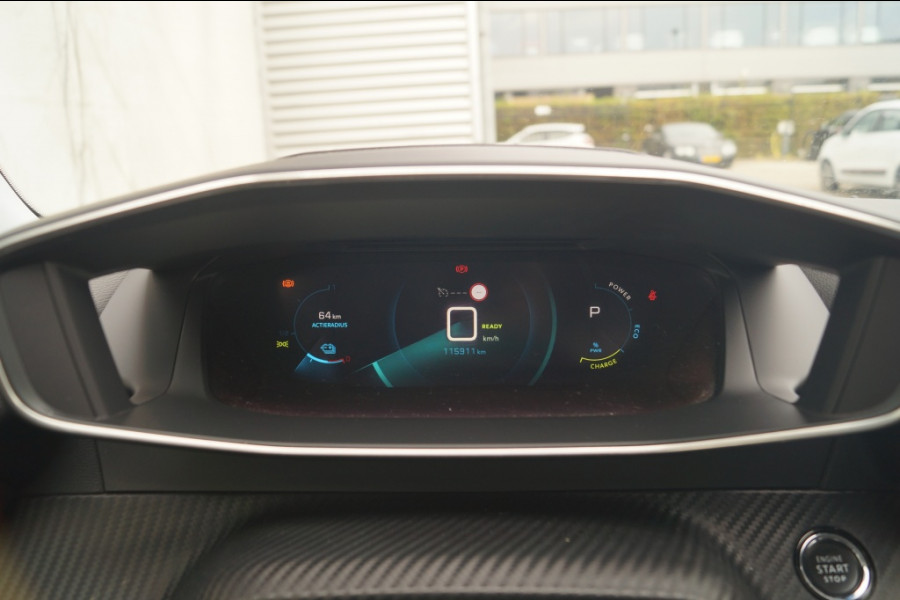 Peugeot e-2008 EV Allure Pack 50kWh -ECC-PDC-CAM-DAB-