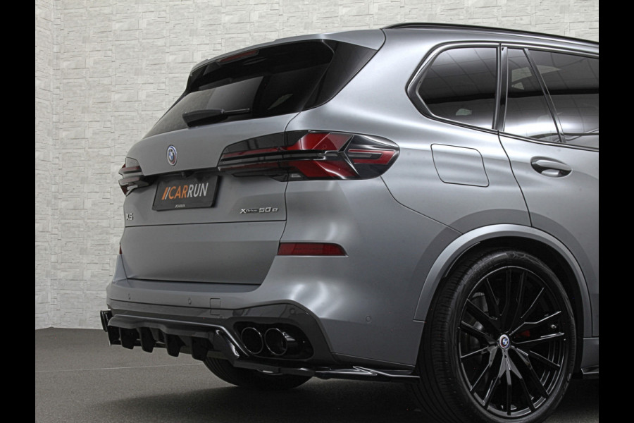 BMW X5 50e | M-Sport Pro | Performancepakket | Frozen Grey | Carbon Pakket | Indiv. Leder | 78500.= ex BTW | 12-2023 | Comfortstoelen met Ventilatie  | Isolatieglas | Keyless-Entry | Memory | M-Gordels | Stuurverwarming | Stoelverwarming V+A | Zonwering | Beker Koeling & Verwarming | Panorama | Standkachel | Carplay |