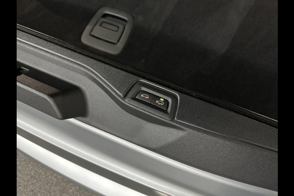 BMW X5 50e | M-Sport Pro | Performancepakket | Frozen Grey | Carbon Pakket | Indiv. Leder | 78500.= ex BTW | 12-2023 | Comfortstoelen met Ventilatie  | Isolatieglas | Keyless-Entry | Memory | M-Gordels | Stuurverwarming | Stoelverwarming V+A | Zonwering | Beker Koeling & Verwarming | Panorama | Standkachel | Carplay |