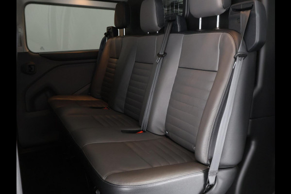 Ford Transit Custom 300 2.0 TDCI L1H1 Limited DC (ex.BTW) Dubbele Cabine | Navigatie | Stoelverwarming | Parkeerhulpcamera | Trekhaak |