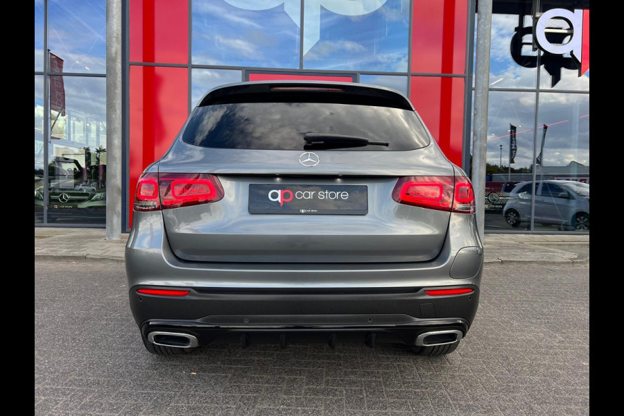 Mercedes-Benz GLC 300e 4MATIC Business Solution AMG