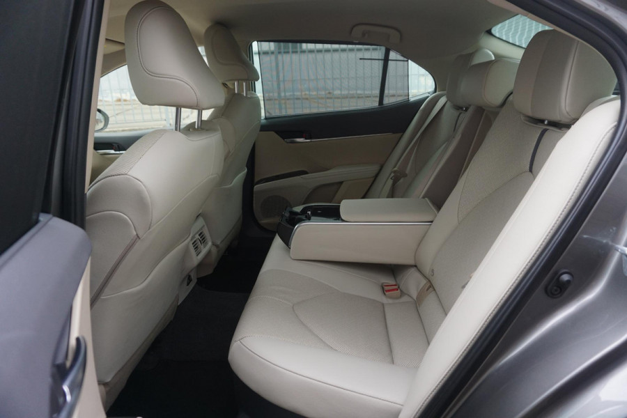 Toyota Camry 2.5 Hybrid Premium|100% Dealeronderhouden|1e Eig.| Geen import.