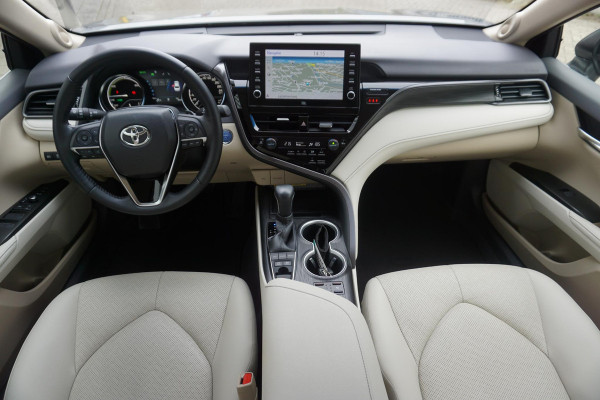 Toyota Camry 2.5 Hybrid Premium|100% Dealeronderhouden|1e Eig.| Geen import.