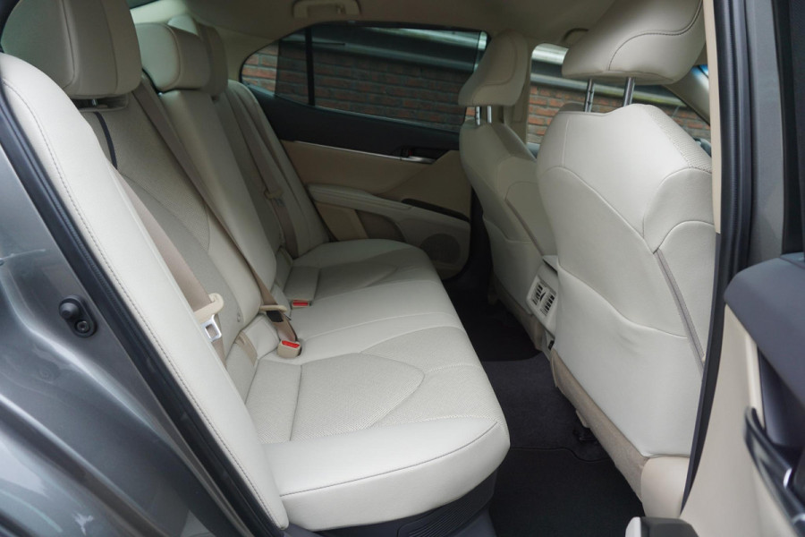 Toyota Camry 2.5 Hybrid Premium|100% Dealeronderhouden|1e Eig.| Geen import.
