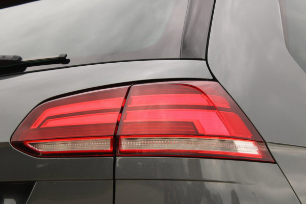 Volkswagen GOLF Variant 1.5 TSI Highline Business R