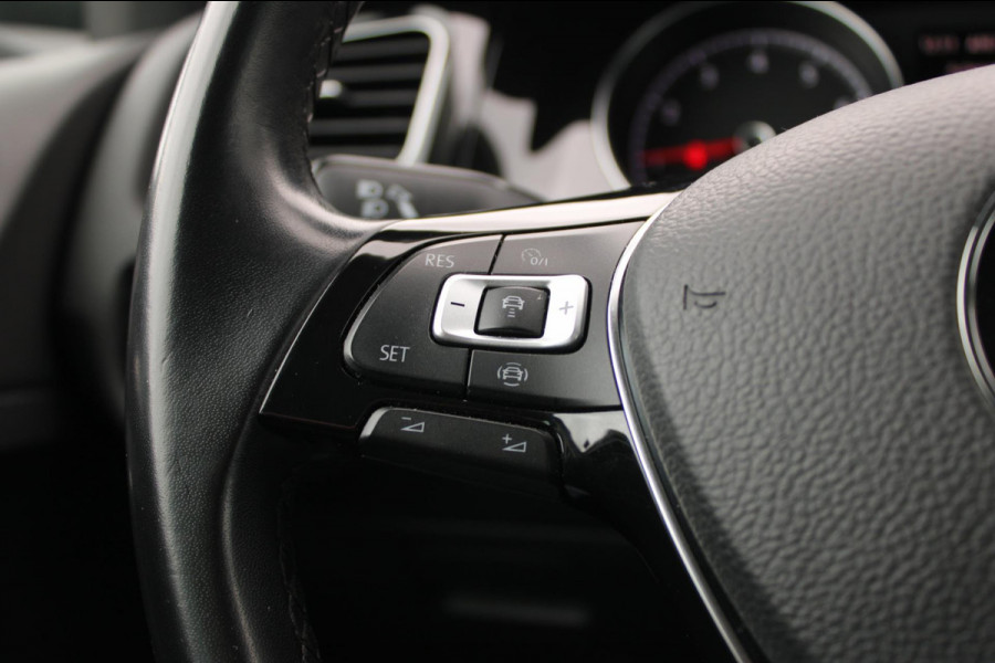 Volkswagen GOLF Variant 1.5 TSI Highline Business R