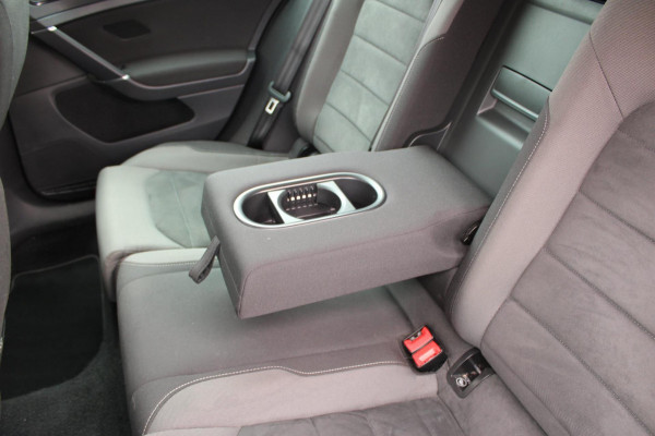 Volkswagen GOLF Variant 1.5 TSI Highline Business R