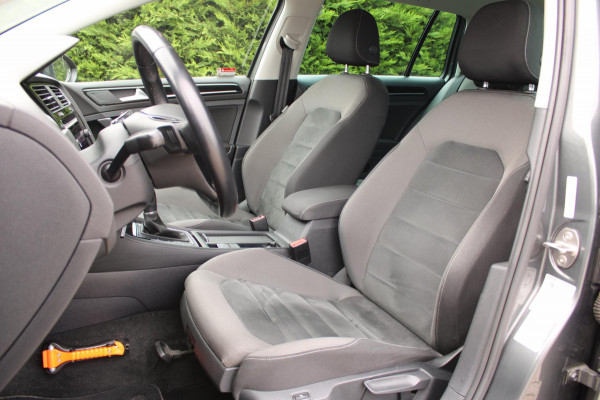 Volkswagen GOLF Variant 1.5 TSI Highline Business R