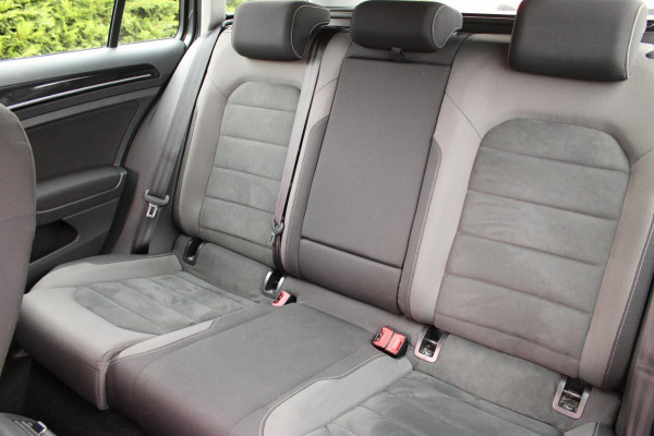 Volkswagen GOLF Variant 1.5 TSI Highline Business R
