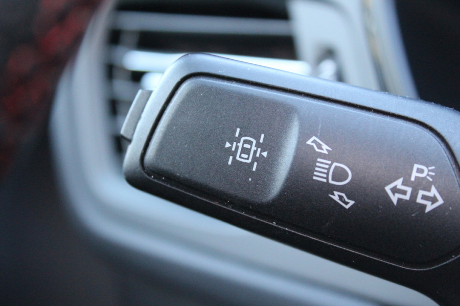 Ford Kuga 2.5 PHEV ST-Line X | Panoramadak | Trekhaak | BLIS | B&O | Head-up