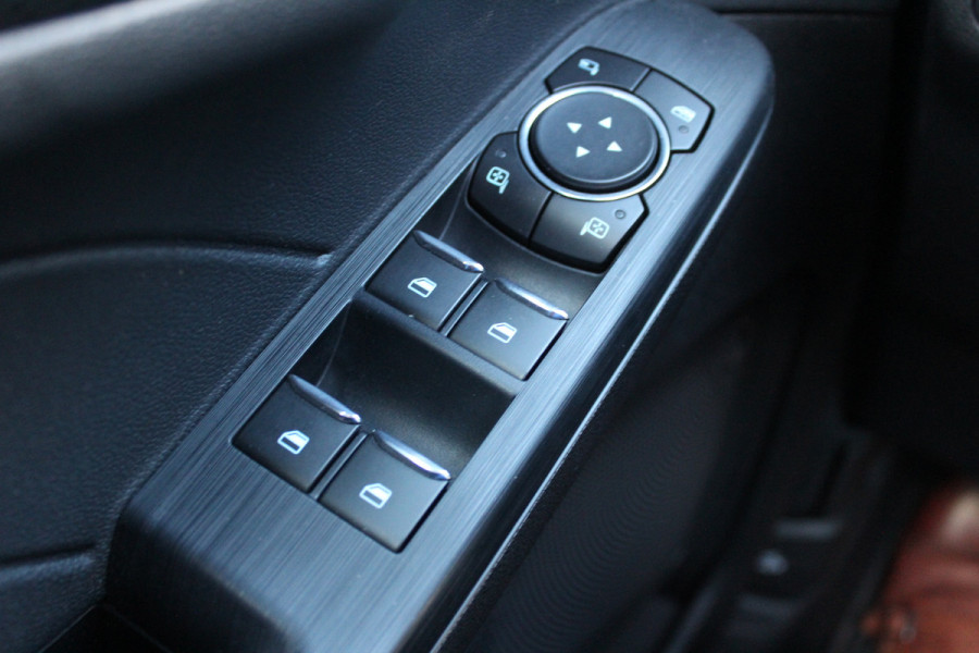 Ford Kuga 2.5 PHEV ST-Line X | Panoramadak | Trekhaak | BLIS | B&O | Head-up