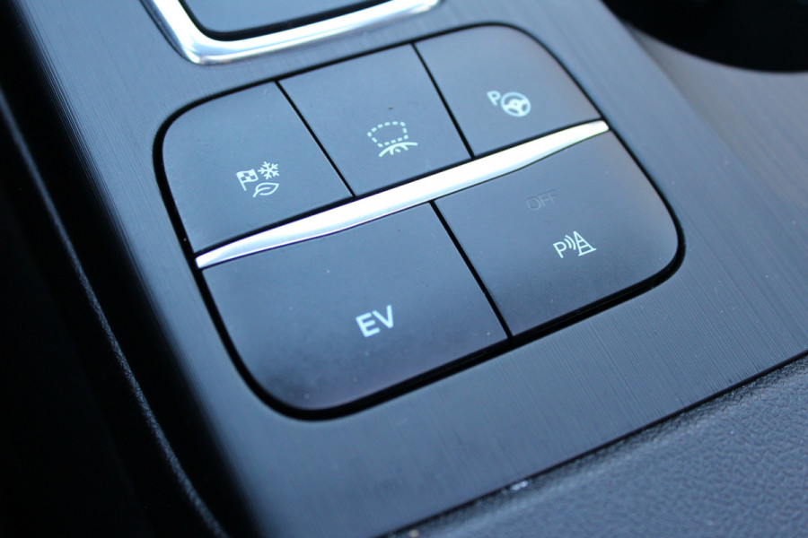 Ford Kuga 2.5 PHEV ST-Line X | Panoramadak | Trekhaak | BLIS | B&O | Head-up