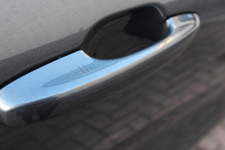 Ford Kuga 2.5 PHEV ST-Line X | Panoramadak | Trekhaak | BLIS | B&O | Head-up