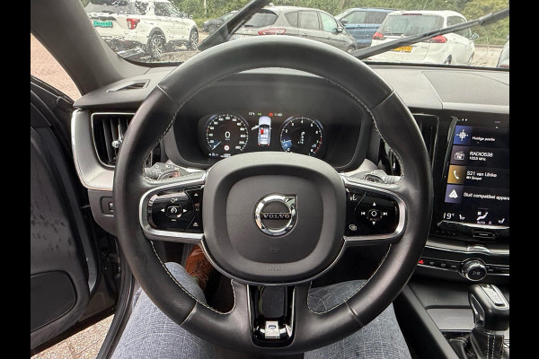 Volvo XC60 2.0 T4 Inscription 190pk | Memory Seats | Adaptieve Cruise | Open dak / Panorama dak | Lederen Bekleding