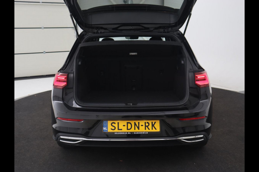 Volkswagen Golf 1.4 eHybrid GTE | Panoramadak | Camera | Carplay | Navigatie | Adaptive cruise | Sportstoelen | Sfeerverlichting | PHEV | Plug In