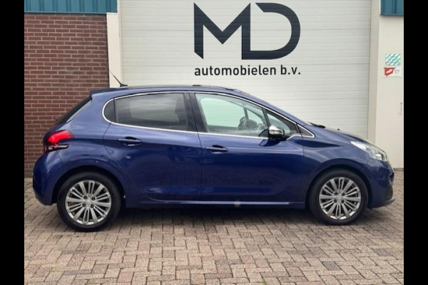 Peugeot 208 1.2 Automaat GT-line - Panorama dak -Camera -LED