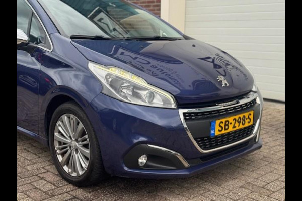 Peugeot 208 1.2 Automaat GT-line - Panorama dak -Camera -LED