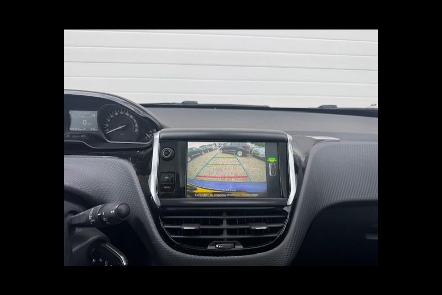Peugeot 208 1.2 Automaat GT-line - Panorama dak -Camera -LED
