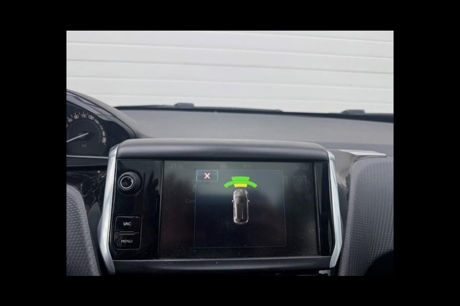 Peugeot 208 1.2 Automaat GT-line - Panorama dak -Camera -LED