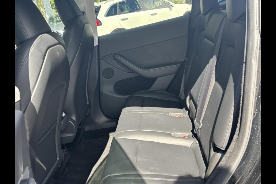 Tesla Model Y Performance AWD 75 kWh TREKHAAK | RIJKLAARPRIJS INCL. TESLA GARANTIE t/m 03-2027/80.000km accu en aandrijflijn t/m 03-2031/192.000km