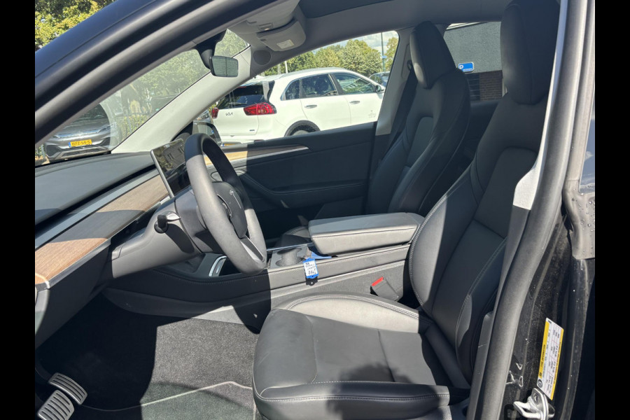 Tesla Model Y Performance AWD 75 kWh TREKHAAK | RIJKLAARPRIJS INCL. TESLA GARANTIE t/m 03-2027/80.000km accu en aandrijflijn t/m 03-2031/192.000km