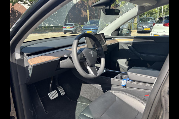 Tesla Model Y Performance AWD 75 kWh TREKHAAK | RIJKLAARPRIJS INCL. TESLA GARANTIE t/m 03-2027/80.000km accu en aandrijflijn t/m 03-2031/192.000km