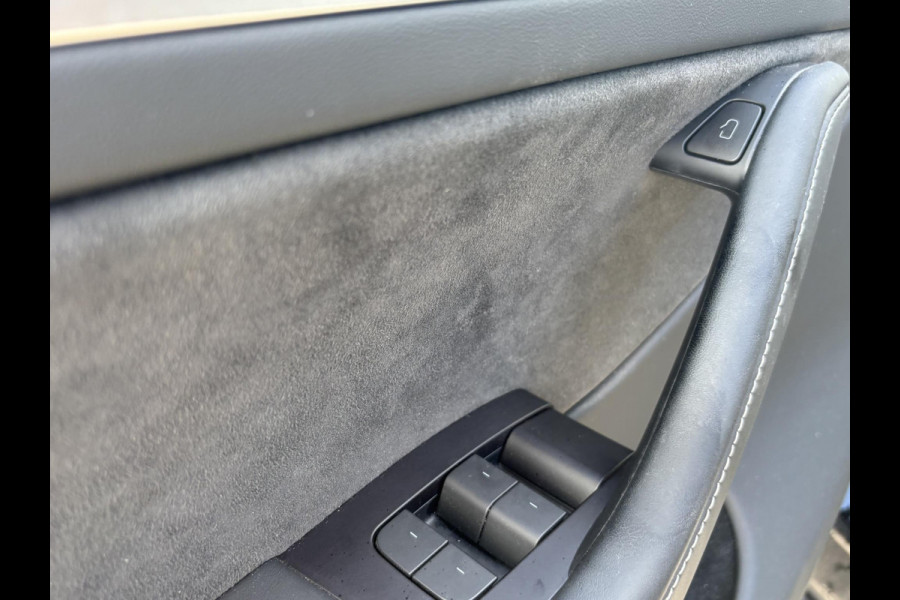 Tesla Model Y Performance AWD 75 kWh TREKHAAK | RIJKLAARPRIJS INCL. TESLA GARANTIE t/m 03-2027/80.000km accu en aandrijflijn t/m 03-2031/192.000km