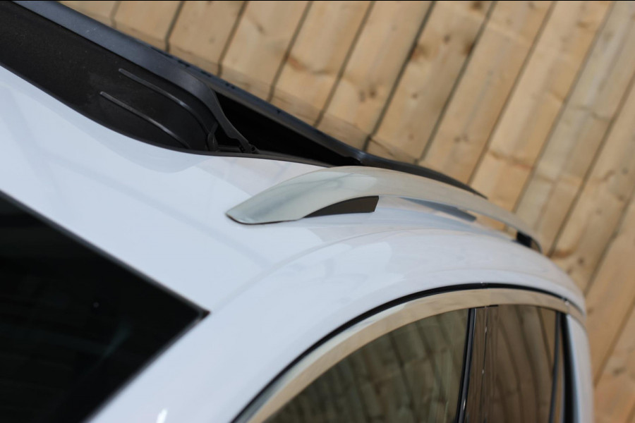 Volkswagen T-Roc 2.0 TSI 4Motion 3X R-Line *Pano*Camera*Keyless*Led*