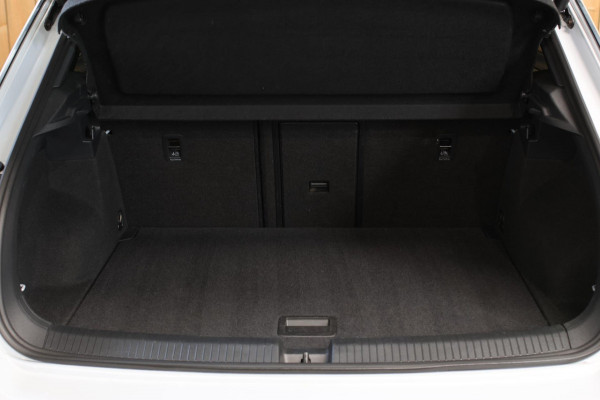 Volkswagen T-Roc 2.0 TSI 4Motion 3X R-Line *Pano*Camera*Keyless*Led*