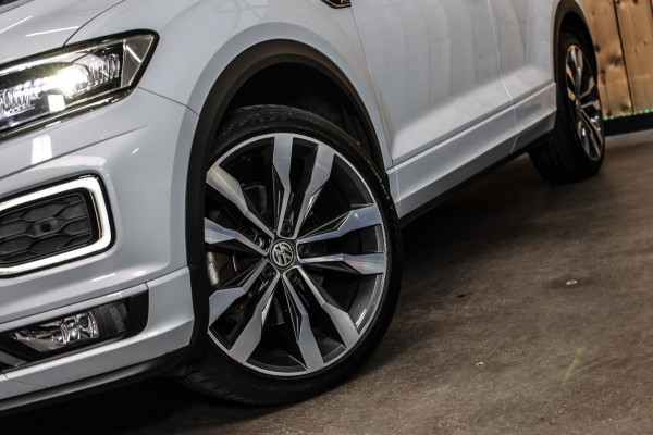 Volkswagen T-Roc 2.0 TSI 4Motion 3X R-Line *Pano*Camera*Keyless*Led*