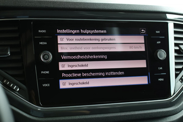 Volkswagen T-Roc 2.0 TSI 4Motion 3X R-Line *Pano*Camera*Keyless*Led*