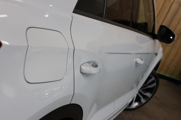Volkswagen T-Roc 2.0 TSI 4Motion 3X R-Line *Pano*Camera*Keyless*Led*