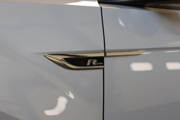 Volkswagen T-Roc 2.0 TSI 4Motion 3X R-Line *Pano*Camera*Keyless*Led*