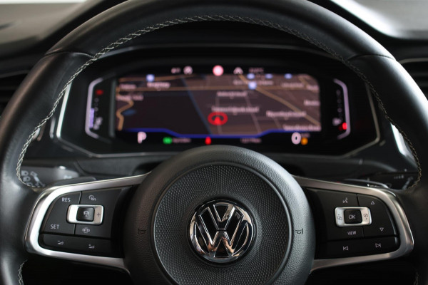 Volkswagen T-Roc 2.0 TSI 4Motion 3X R-Line *Pano*Camera*Keyless*Led*
