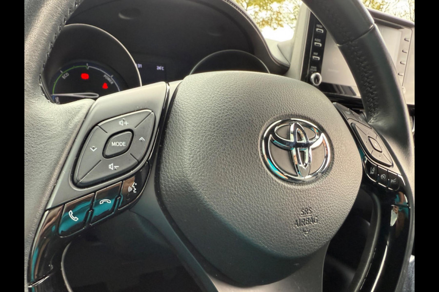 Toyota C-HR 1.8 Hybrid DYNAMIC, CarPlay, Full LED, Camera