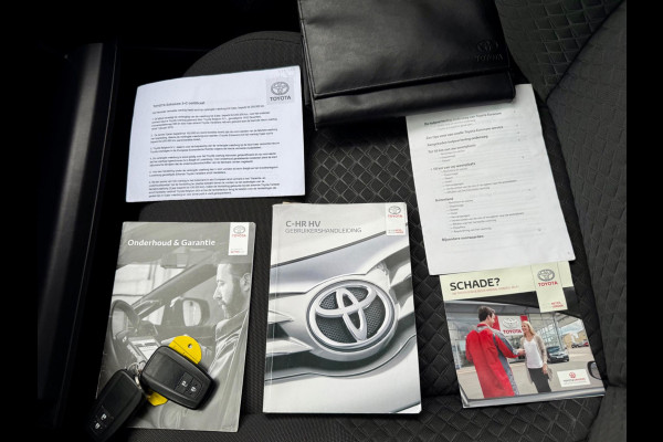 Toyota C-HR 1.8 Hybrid DYNAMIC, CarPlay, Full LED, Camera