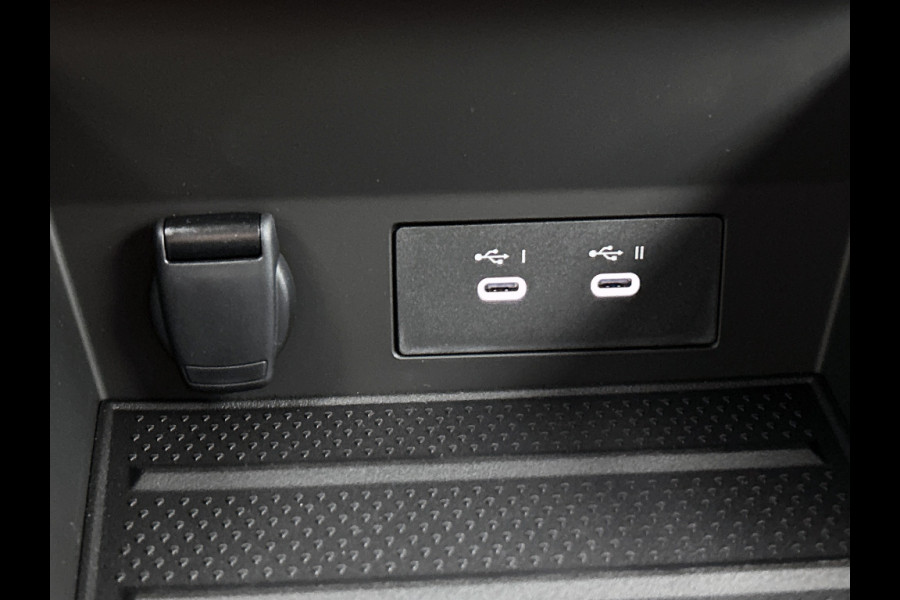 Renault Captur mild hybrid 160PK techno / CAMERA / NAVI GROOT / ADAPTIVE CRUISE