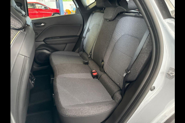 Renault Captur mild hybrid 160PK techno / CAMERA / NAVI GROOT / ADAPTIVE CRUISE