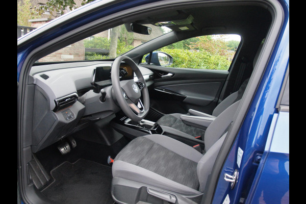 Volkswagen ID.4 Pro 77 kWh | Apple Carplay | Cruise Control | Parkeersensoren | Sfeerverlichting |