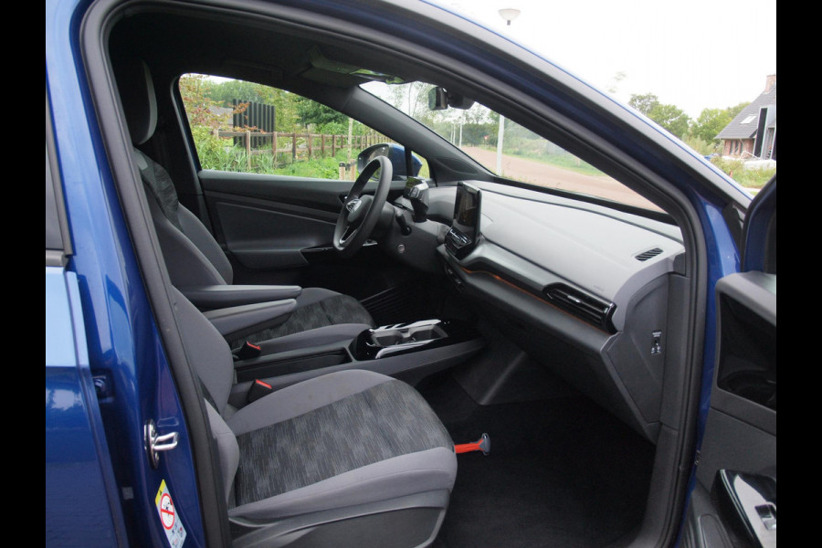 Volkswagen ID.4 Pro 77 kWh | Apple Carplay | Cruise Control | Parkeersensoren | Sfeerverlichting |